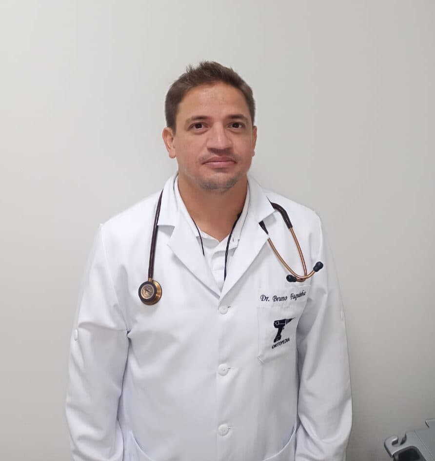 Dr. Bruno Aurélio Campos Faquinha, Ortopedia e Traumatologia na DoctorÁgape, em Joinville