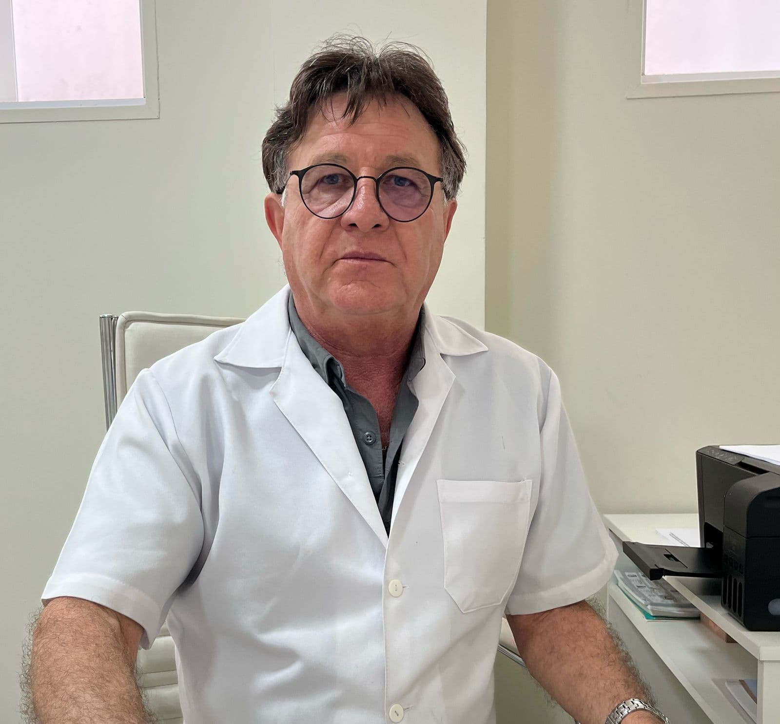 Dr. Edson Marcos Mendes, Ginecologia e Cirurgia Ginecológica na DoctorÁgape, em Joinville