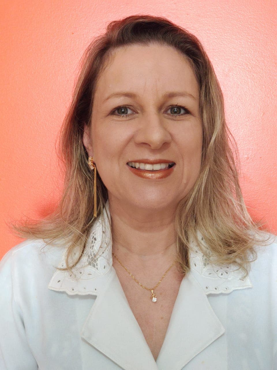Dra. Andreia Saratt Lima Acevedo, Dermatologia na DoctorÁgape, em Joinville